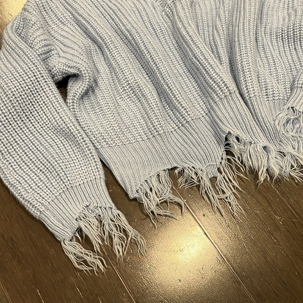 Distressed Sweater - Picture 4 of 4